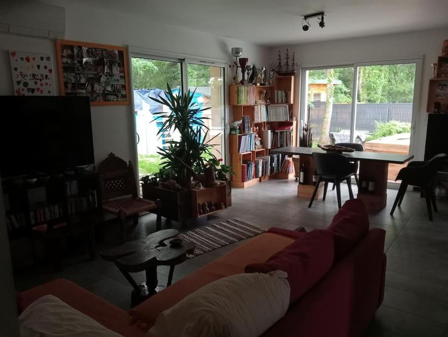 Maison 70M2 Calme Vue Sur Foret Сал Екстериор снимка